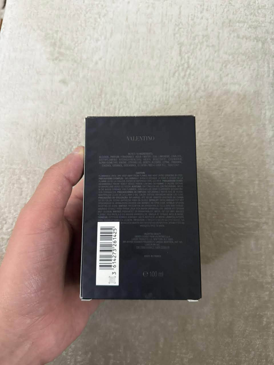 للبيع
للبيع عطر فالنتينو مستعمل مثل ما موضح 

السعر: ٨٥ الف 

العنوان : بغداد الكراده العرصات متواجد من ساعه ٥ العصر الى ساعه ١١ بالليل 

للاستفسار: ***********
