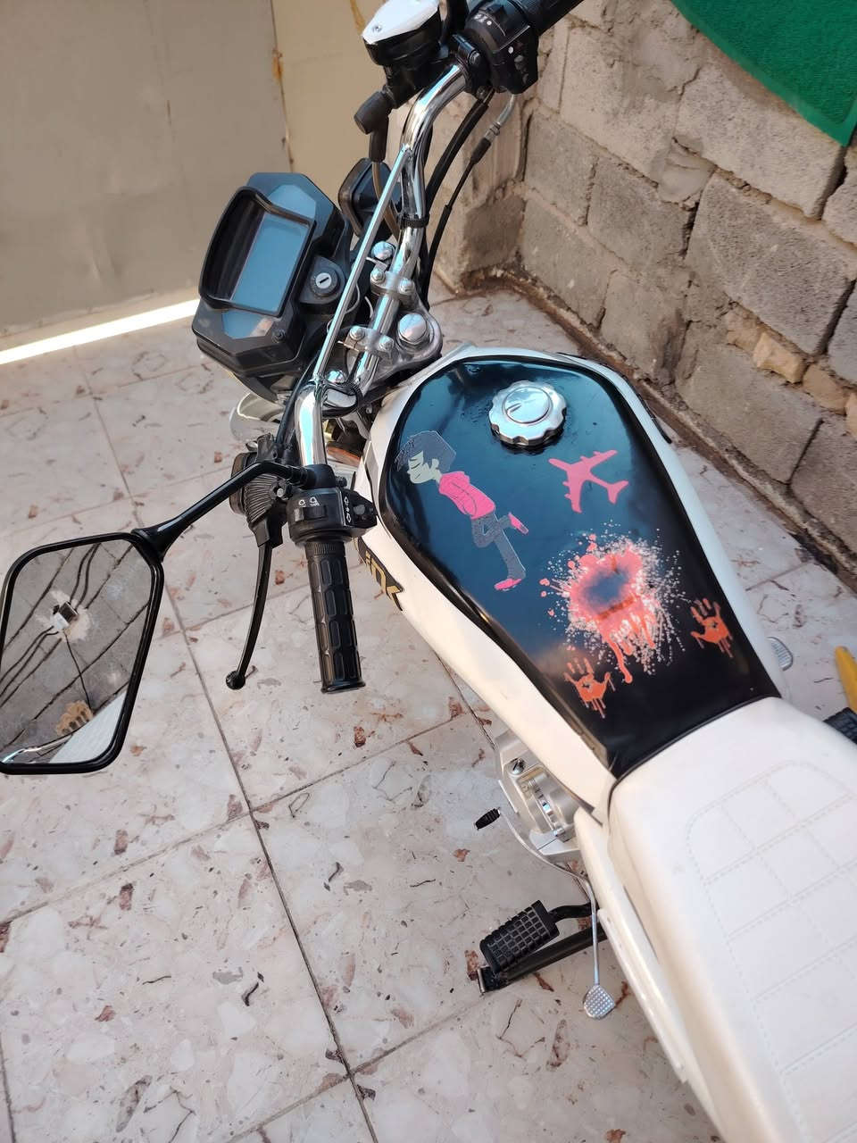 السلام عليكم سيفان ٢٣ مكفوله للبيع السعر 610بيها مجال بعقوبه شارع خريسان اتصل ***********
