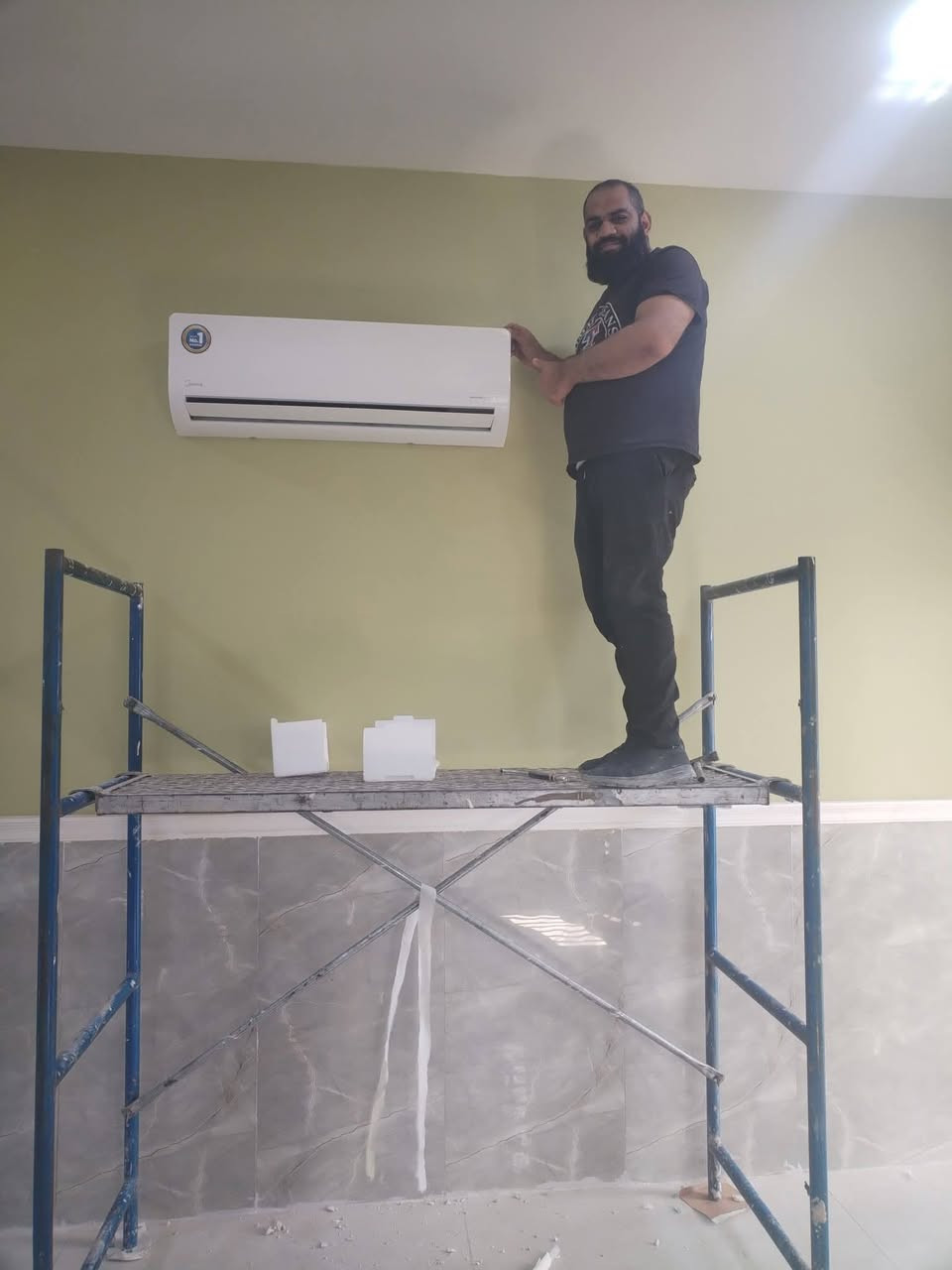 لصيانه جميع اجهزه التبريد 
1نصب جميع انواع السبالت 
2تصليح كافه انواع السبالت 
3غسل جميع انواع السبالت
4تصليح مكيفات ثلاجات مجمدات غسالات 
5داخل خارج الفلوجه
العنوان حي الشهداء شارع جامع الشمري
بإدارة وإشراف ابومحمد العيساوي ***********

