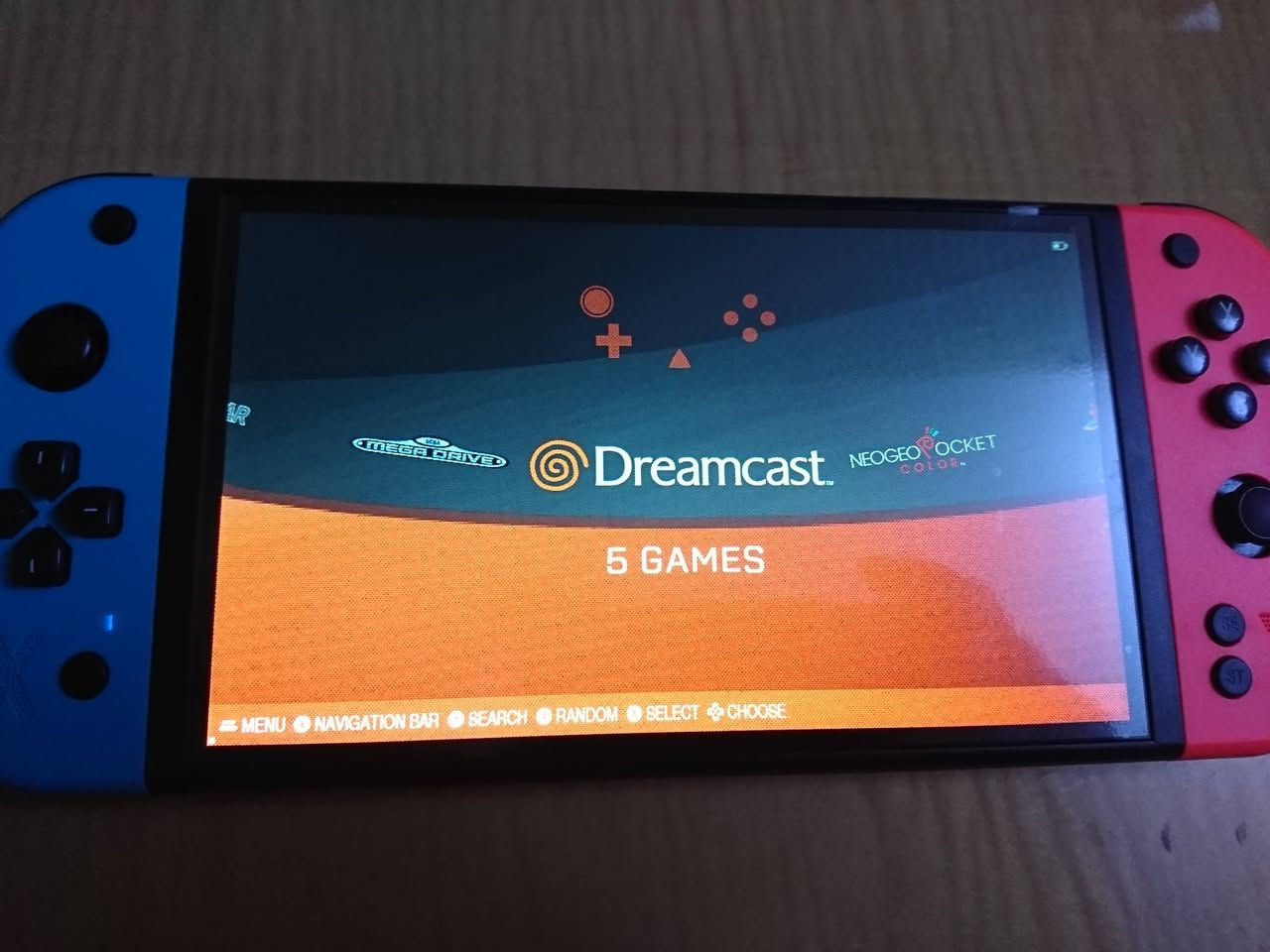 السلام عليكم جهاز العاب محاكيات جديد لوك رام 64 جهاز قياس الشاشه 7 انج والسعر 60الف وبي مجال رقم الموبايل ***********
