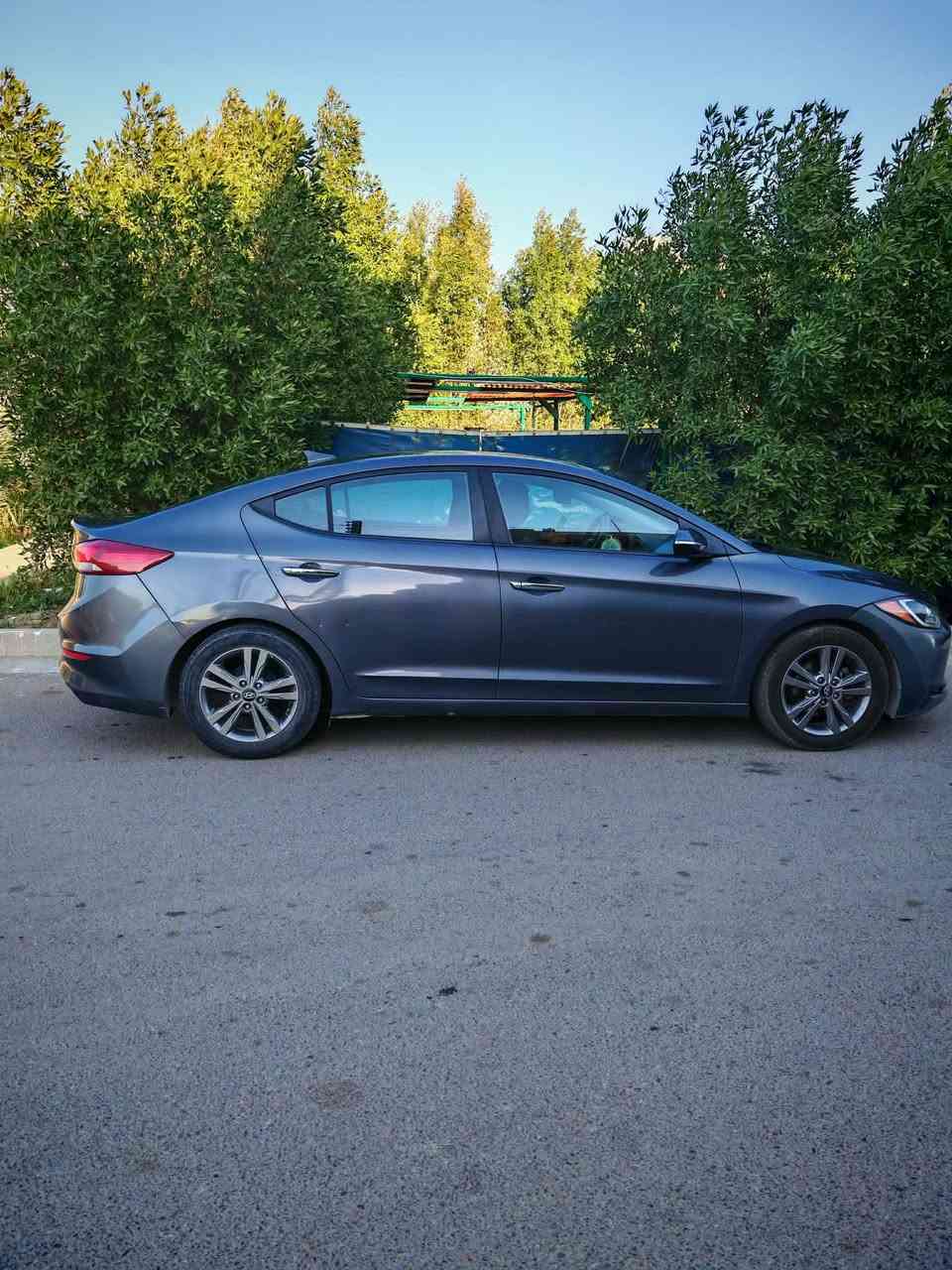 السلام عليكم النتره موديل ٢٠١٨ رقم اربيل باسمي وارد امريكي بيهه اربع قطع صبغ وحالوب صار بيهه مال بغدادناشر السونار وصور الحادث ماشيه السياره ١٠٣ كيلو فول السياره عده البصمه والفتحه مكاني بغداد عارضهه ١٠٨ وبيهه مجال بسيط 
 ***********
