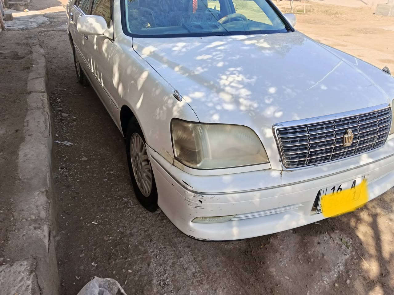 تويوتا كراون موديل 2000 كصة قماره فقط الباقي كفالة رقم قادسية انكليزي مكينة في في تي  السيارة جاهزه مكينه كير حداديه تخم تاير العنوان الديوانية الاستفسار ***********
