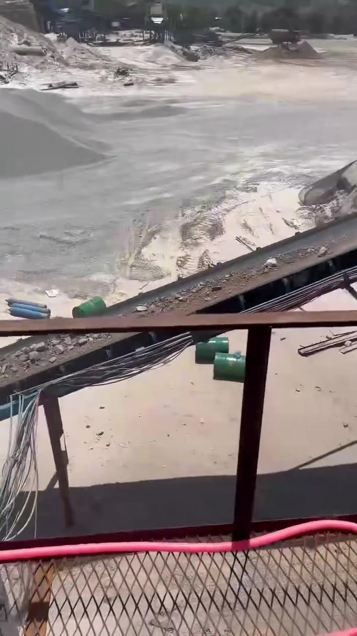 200 tph Stone Crushing Production Line #JawCrusher #ConeCrusher #VibratingScreen


**إذا كنت صاحب هذا الإعلان وتريد حذفه لأي سبب، رجاءا أرسل رسالة إلى الدعم الفني**