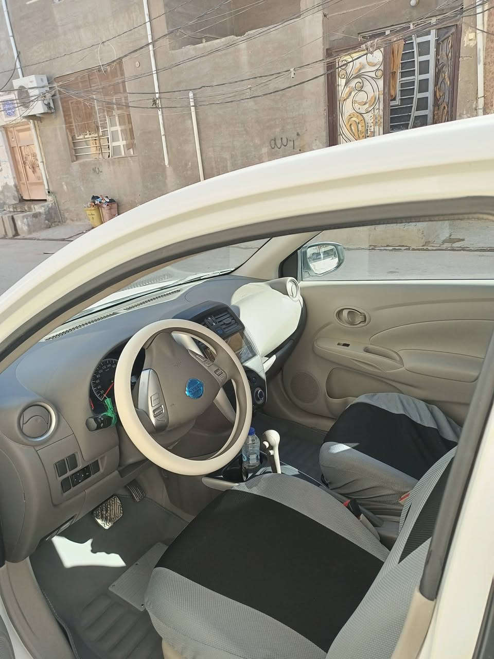 للبيع نيسان صني موديل 24ماشية 35تلف اربيل رقمم جديد بيها شبر بارد موبايل ***********سعرها 122ورقة
