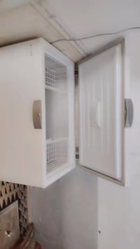 ثلاجة • ١٤ قدم • أقل من سنة