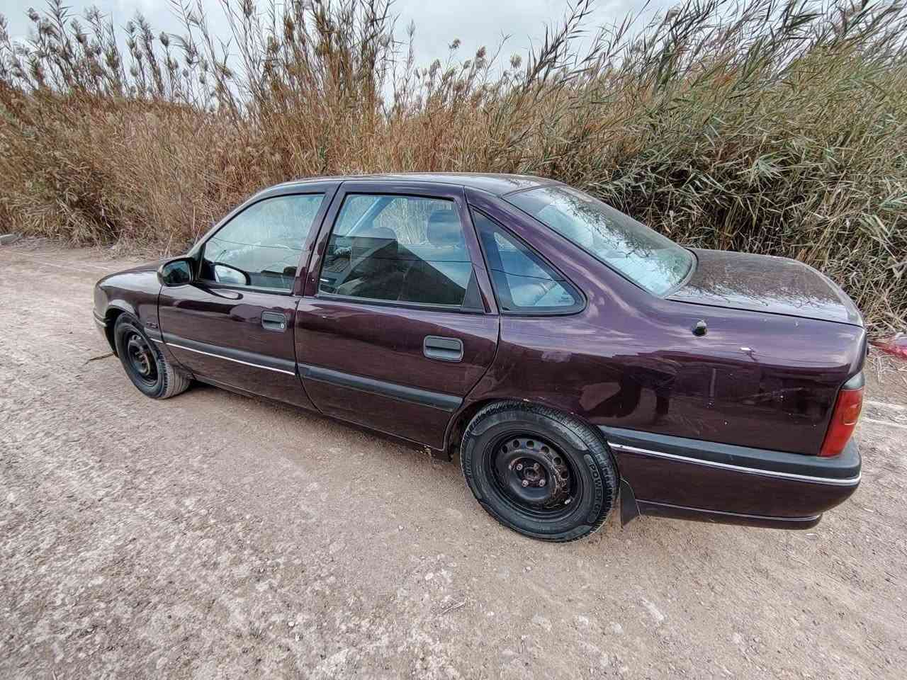 السلام عليكم
للبيع اوبل فكترا موديل ٩٣ بسمي سنويه جديده مكاني ديالى بعقوبه ***********
