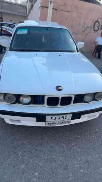 بي ام موديل 1991
محرك 535 گير اوتوماتيك 
گير و محرك بشرط
تبريد ويه السويج
اربع جامات كهرباء
امرايات كهرباء و سلايد كهرباء
السياره تحويل ووكاله بشرط غرامات بشرط
عليها ٢٠٠ دولار تنزل من السعر
سعر السياره  48 ورقه و بيها مجال
 مكان السياره زاخو
رقم تلفون *********** موجود على واتساب زاخو

