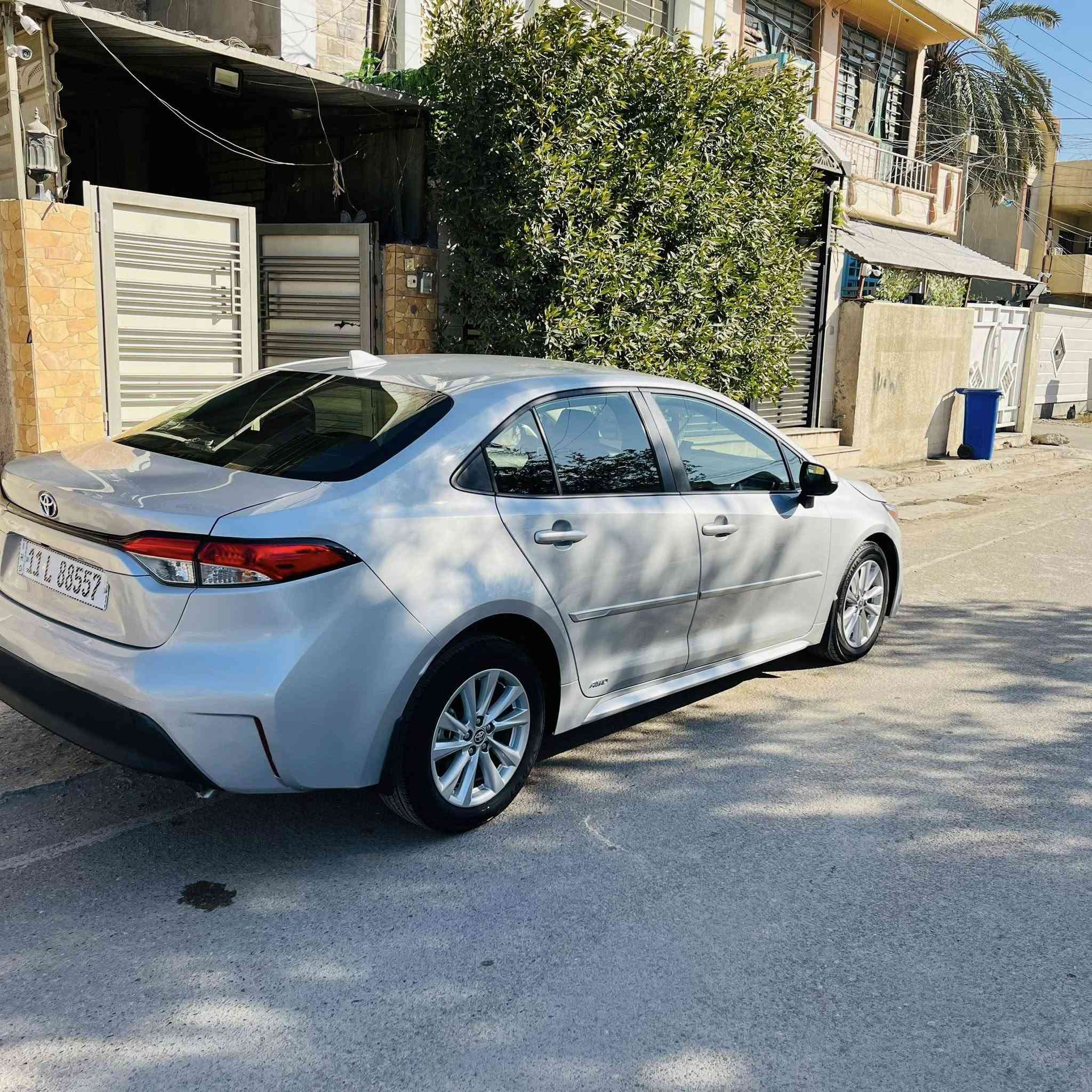تويوتا كورولا 2025 —   | وارد أمريكي |  هايبرد

‏🇯🇵 ياباني أصلي — 🇺🇸 وارد أمريكي _ 

ماشيه 2000
        
       الفيين فقط بحالة الزيرو

فووول بصمة تشغيل وابواب ويل كب 

🔹 محرك 1800 — اقتصادي 

🔹 رادار أمامي + تحديد مسار + قيادة شبه ذاتية

🔹 مانع تصادم مع توقف ذاتي

🔹 لايت LED / زينون عالي–ناصي

🔹 شاشة كبيرة تدعم Android Auto & Apple CarPlay + خرائط GPS📍

🔹 كاميرا خلفية — هاند بريك كهرباء — 

‏Auto Hold-  نظام ECO☘️ 

🔹 حساس اطارات/ 4 دسكات 

🔹 منافذ USB / Type-C / 12V

🔹 كروز مثبت سرعه— فول تحكمات ستيرن

ضرر بسيط فقط (ربع البنيد صبغ + شبرين بالجنطة) بدون دواخل — السيارة على الفحص ✔️
بدوون تبديل اي قطعة كله بلااااد
صور حادث وتصليح بالمنشور

رقم بغداد ب اسمي      

🚘 السيارة بحالة الشركة — جاهزة 

💰 السعر: 185 🔥🔥

📞  / اتصال: ‭***********
