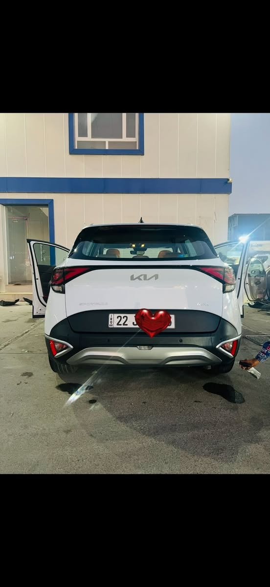 سلام عليكم
كيا سبورتج موديل 2024 خليجي وكالة نم 
ماشيه 41000 قابلة كيلو متر  قابلة للزيادة رقم اربيل دولي بسمي 
محرك دوش 2000 
السيارة مكفولة من صبغ 
المواصفات
بصمه
تشغل عن بعد ردار جانبي
ترحيب عند الاقتراب
مري شفط
شاشه كبيرة
كامره دواره
اشاير بي مري
حساس خلفي
تبريد قطعتين لمس ومنفصل
مرايه داخليه تعتيم
حساس مطر
لايت لد
بكلايت لد
بروجكتر لد
هندبريك بصمه
تحكم جهتين إستيرين 
شفتات ستيران
اوتو هولد
نضام نزول منحدرات 
مانع انزلاق 
ثلاث انضمة قيادة 

السعر  22000$ وبيها مجال الطيبين 
مكان السياره بغداد بلديات 

للاستفسار
***********
محمد
