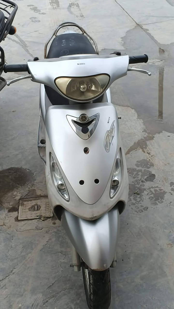 السلام عليكم دراجه ماكس للبيع منغولي ما مفتوحه الدراجه خير من الله الدراجه مال رمبه اوراق ختم بل كفرات العسر 850 وبيه مجال المكان حله نادر الثانيه *********** وبيه مجال للطيبين
