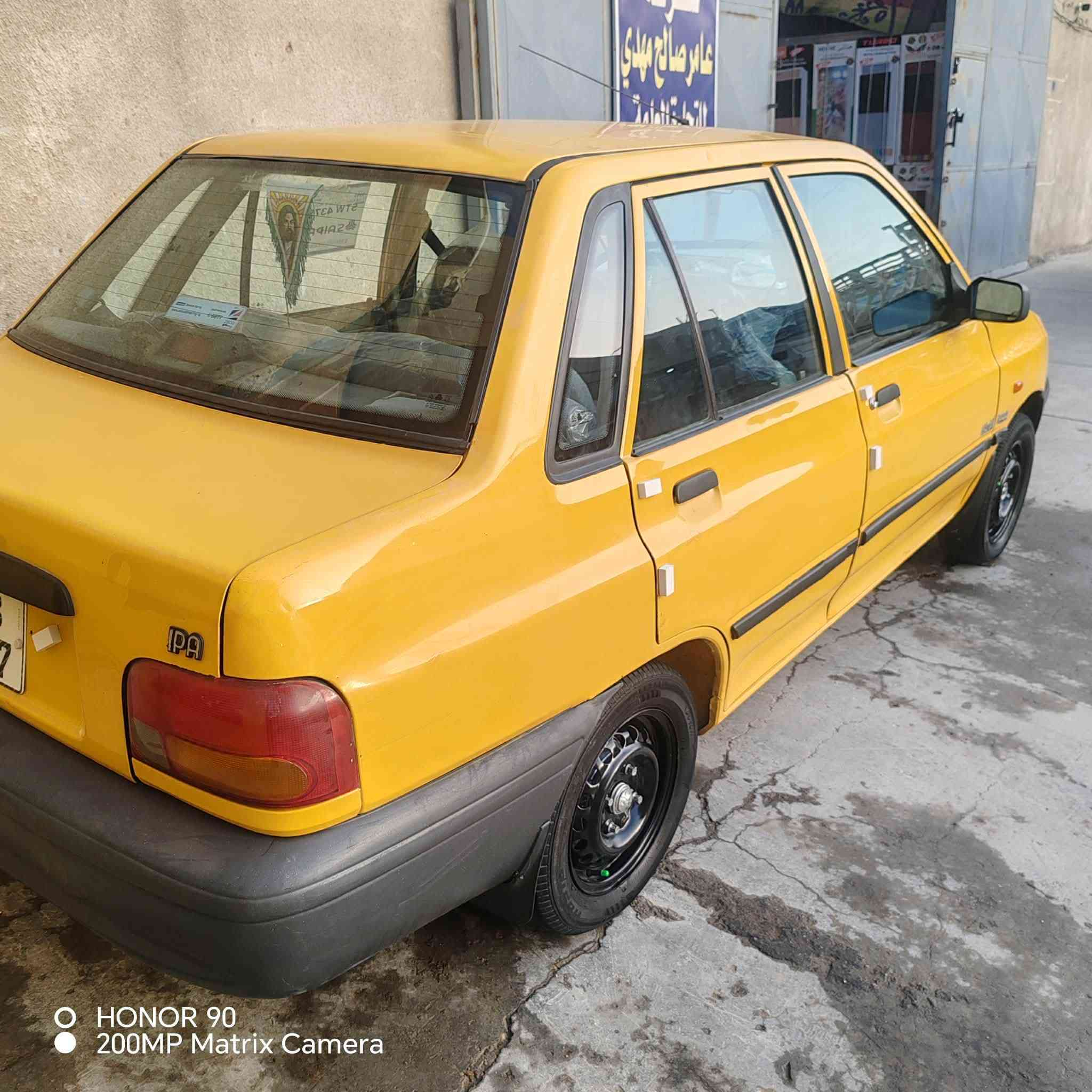 سلام عليكم سايبة مديل١١سيارة مكفولة عدة مكانات صبغ سيارة حلة من صورة رقم جديد مكينة  كير تخم تاير جديد سيارة صدر كلة مكفول تحويل ثاني يوم سعر ٣٢وبيهة مجال مكان بغداد المين ***********()***********
