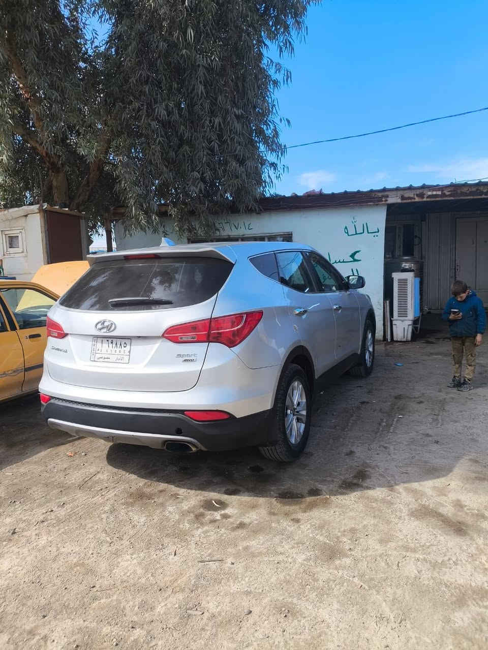 للبيع سنتافي امريكي داخله كلين 2016 محرك 4 GDI السياره مكفوله من كلشي كير مكينه صدر تاير صبغ للستفسار اتصل *********** ***********
