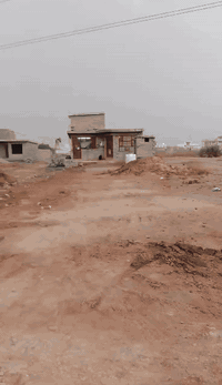 اعاده النشر بسبب الوعود الكاذبة. نصف دونم مع منزل زراعي. في منطقة تقاطع النهروان قرية 8. 
الاستفسارات أكثر 
‏‪‪0783 011 9901‬‬‏
‏‪0770 028 0663‬‏
غير متواجد خاص
