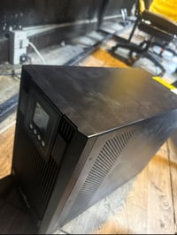 يو بي اس اونلاين • 3000VA/2700W • بطارية جديدة