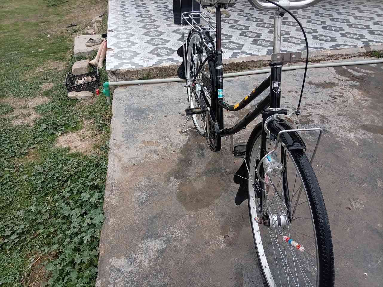 السلام عليكم بسكل البيع حجم 27
سعر80 به مجال  رسلو ني  على  خاص


**إذا كنت صاحب هذا الإعلان وتريد حذفه لأي سبب، رجاءا أرسل رسالة إلى الدعم الفني**