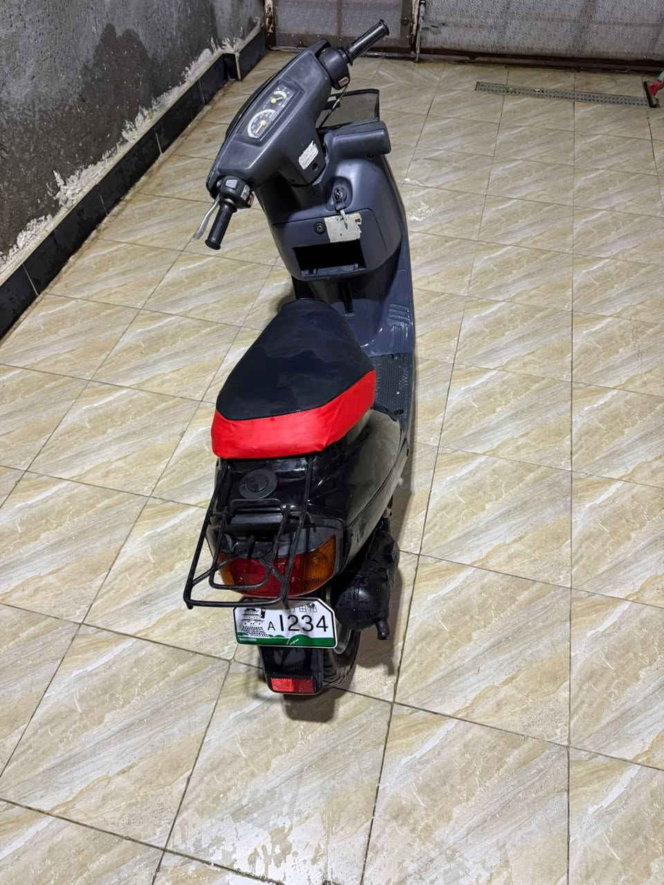 السلام عليكم للبيع دراجه بزون ام السله شغله نقص بس باتري السعر 200 وبيه مجال مكان كربلاء اتصل وتدلل ***********
