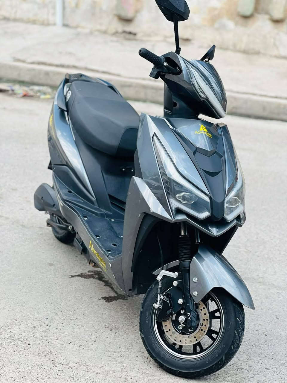 دراجة شحن للبيع   
3 نمرات  نضام بك مثبت سرعه 6 بطاريات لايت عالي ناصي  بصمه  استخدام شخصي السعر 600 وبيه مجال بصيط حك جيه عنواني القاهرة ***********
