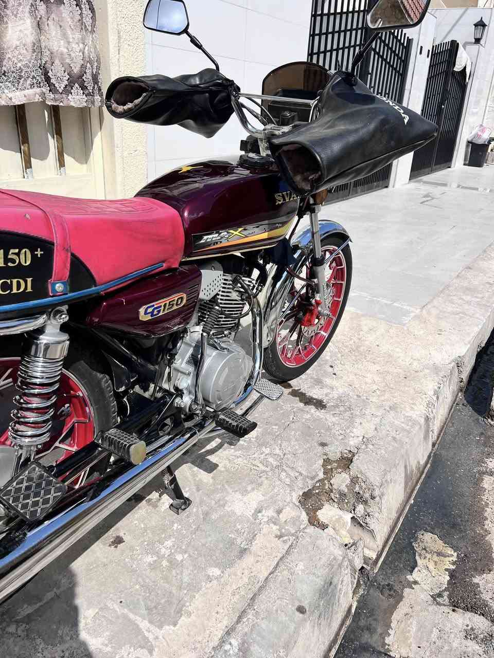 دراجه للبيع  سافين موديل ٢٠٢٤ محرك كبس منفيس موجود 
***********
