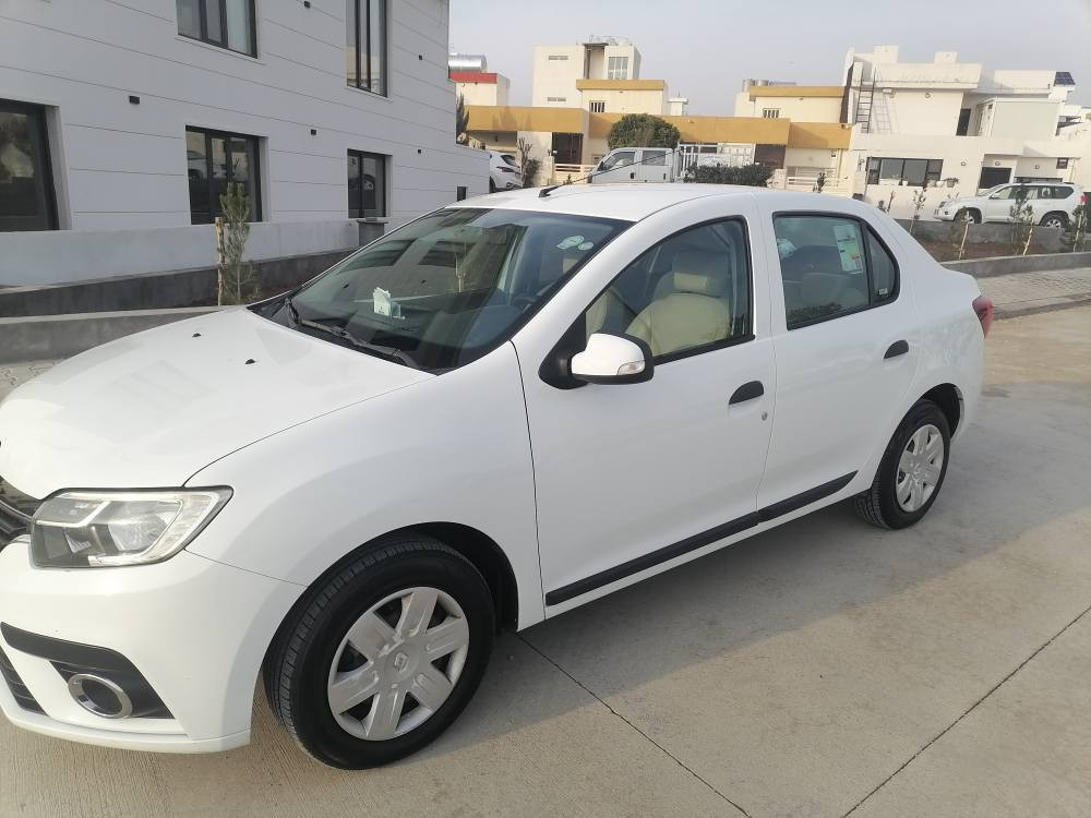 رینو سمبول 2019 سفری ئیره یه 
دوو سویچ و ده فته ری شه ریکه ی ماوه له سفره یەک پارچەی  بویاخە کامل مه سره ف کراوه بی مه سره فه  ته بریدو گه رمی گیر ئوتوماتیک  *********** السليمانية, العراق
