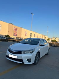 كورولا • ٢٠١٥ • بلا صبغ