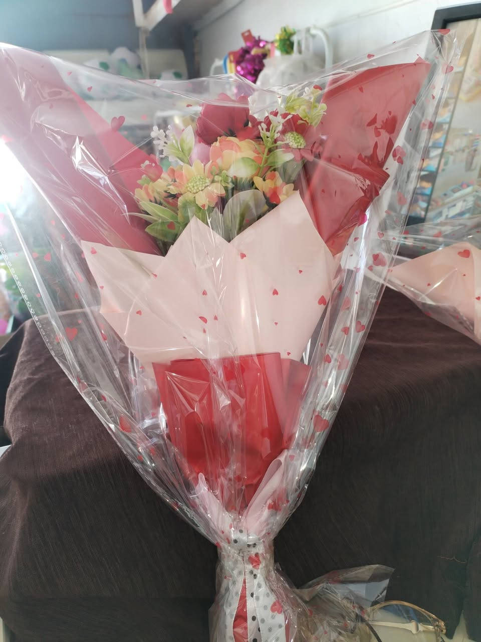 السلام عليكم
يتوفر لدينا وبوكيتات ورد وهديه للمناسبات
وتغليف الهدايه الجميع المناسبات وبأسعار مناسبة جدا َ
وكسسوارت يوجد توصيل


**إذا كنت صاحب هذا الإعلان وتريد حذفه لأي سبب، رجاءا أرسل رسالة إلى الدعم الفني**