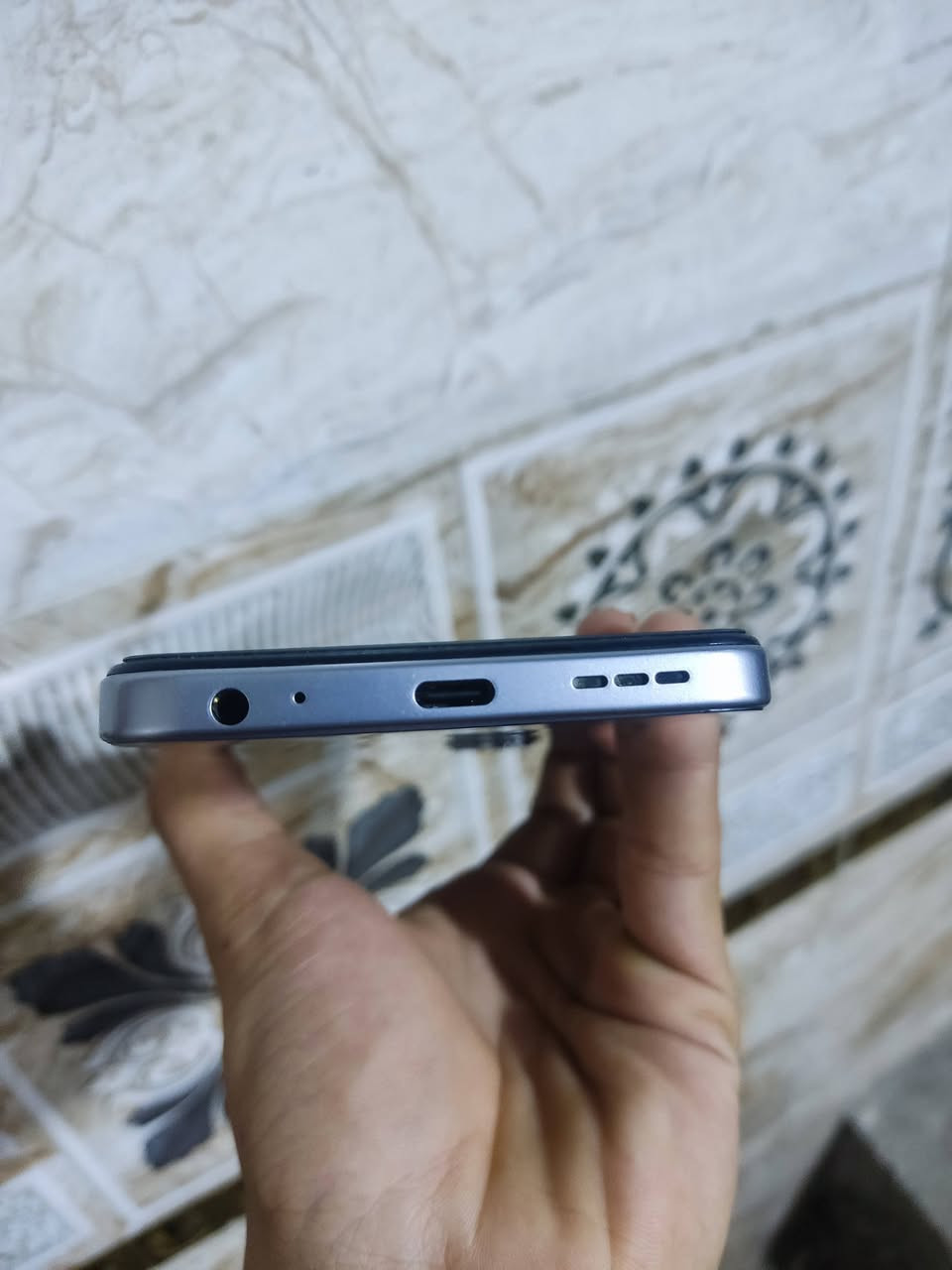 تكنو سبارك كو 2 ذاكرة 128 جديد  بدون ملحقات السعر 100 رقمي *********** مكاني بلمدينة قطاع 50 وشكرا
