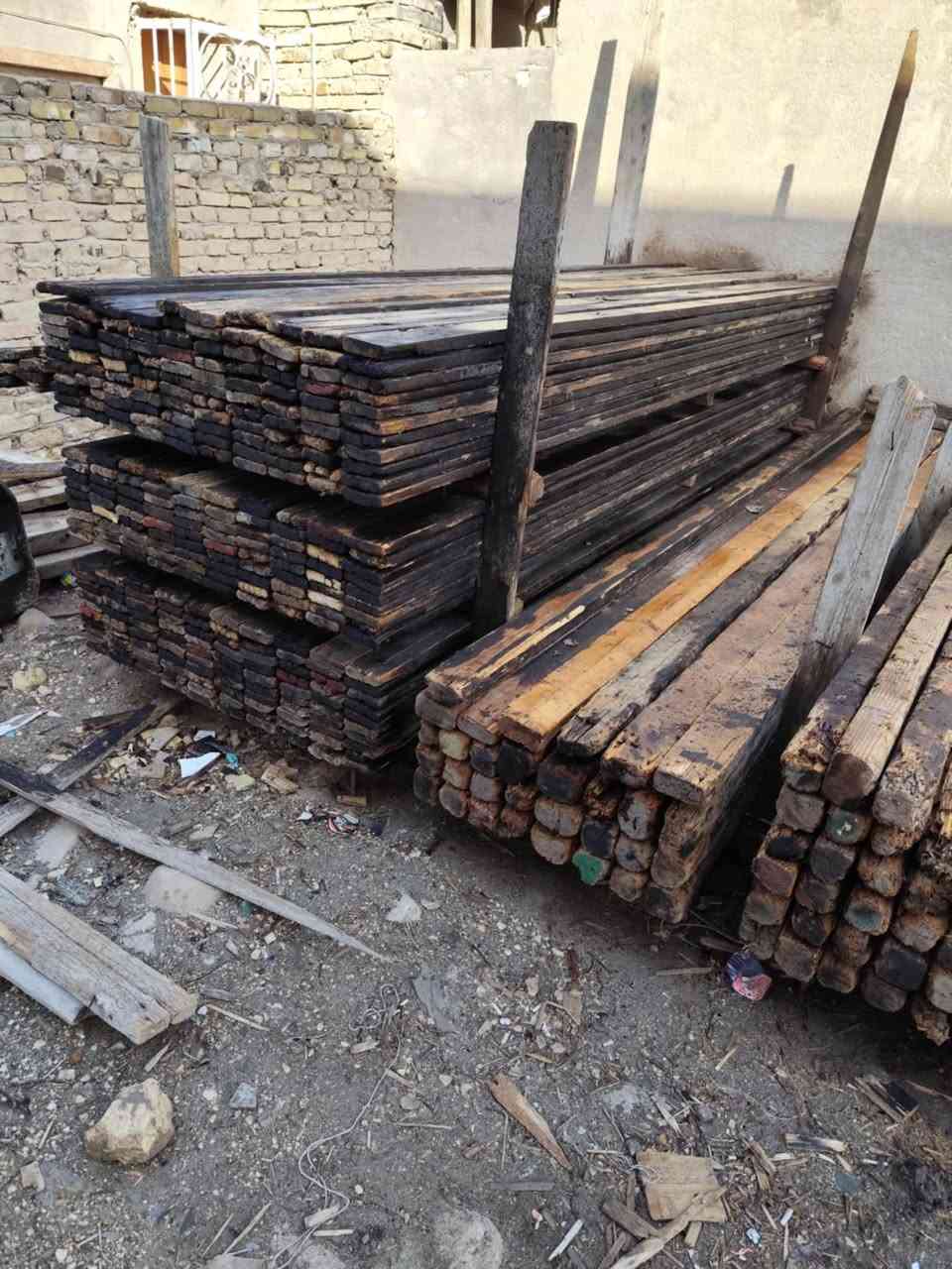 قالب خشب مستعمل للبيع العدد 10مكعبات السعر 2250قفل 
العنوان بابل هاتف ***********
