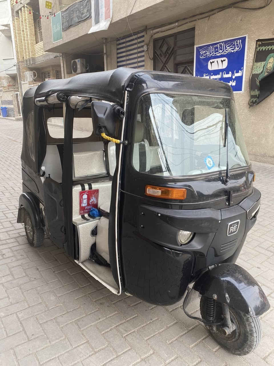 نضيفه 22 رقم وسنويه مكاني بغداد الشعله سعرها 9 مليون ***********
