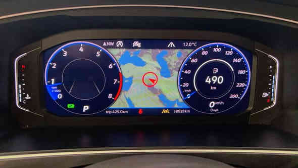 للبيع تيكوان 2020 مواصفات SEL فول مواصفات سيارة باسمي وصارلها 3 سنين يمي ما ناقصها اي شي  رقم اربيل بيها ثلاث قطع صبغ  ***********واتساب السعر 165 وبي مجال
