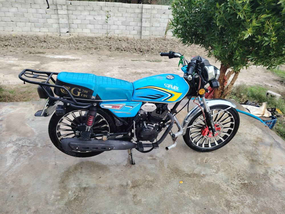 سلام عليكم دراجه سيفان 2025
السعر 800 وبي مجال العنوان ديالى بلدروز
***********
