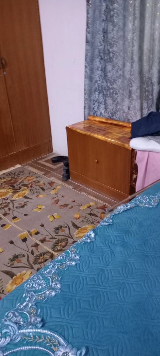 للبيع غرفة نوم كنتور  ٦ ابواب صاج والسرير مكتبة  مستعمله قليل بحاله جيده جدا٠٠تلفون ***********
