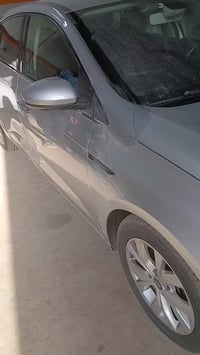 رينو ميجان • دريساج • ببان