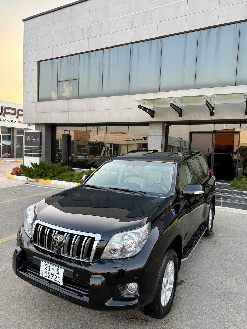تويوتا برادو. Vxs 2010 
ارخص سعر ٢٢٥$💵
 محرك 6v ماشية 123الف كيلو حقيقي مكفولة من صبغ
بدون بارد.  جديد جديد
الموصفات: 
سياره جكات
رادار امامي + جانبي
كشنات حار + بارد + ثنين كراسي كهرباء
كشن سايق خزن مموري
ستيرن كهرباء خزن + ستيرن تدفىء
لايت زنون ولد نهاري
شاشة 
-فتحة سقف
-كامرا خلفية 
-بصمه 
ثلاجه 
مثبت سرعه 
-مانع نزلاق وفور ويل
تبريد ٣ قطع
طايرات جديد
 دبل سپير
سياره استخدام بيت جديده بمعنى الكلمه مكفوله كفاله عامه
الباقي معروفه موصفات vxs 
سيارة رقم سليمانيه. باسمي
سعر ٢٢٥$
تلفون *********** السليمانية, العراق
