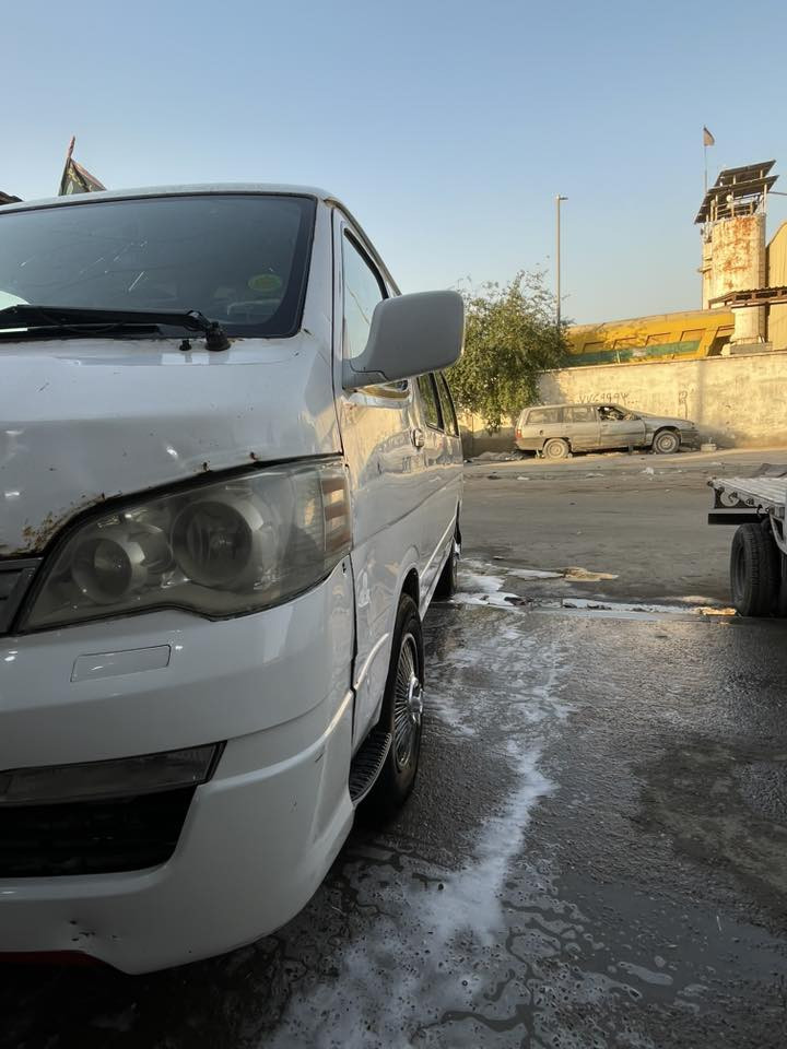 سلام عليكم
كيه جنبي 2014 
موصليه 
سياره مرتبه وحلوه H1
السعر 35وبيه مجال
مكاني البصره 
للاستفسار ***********
