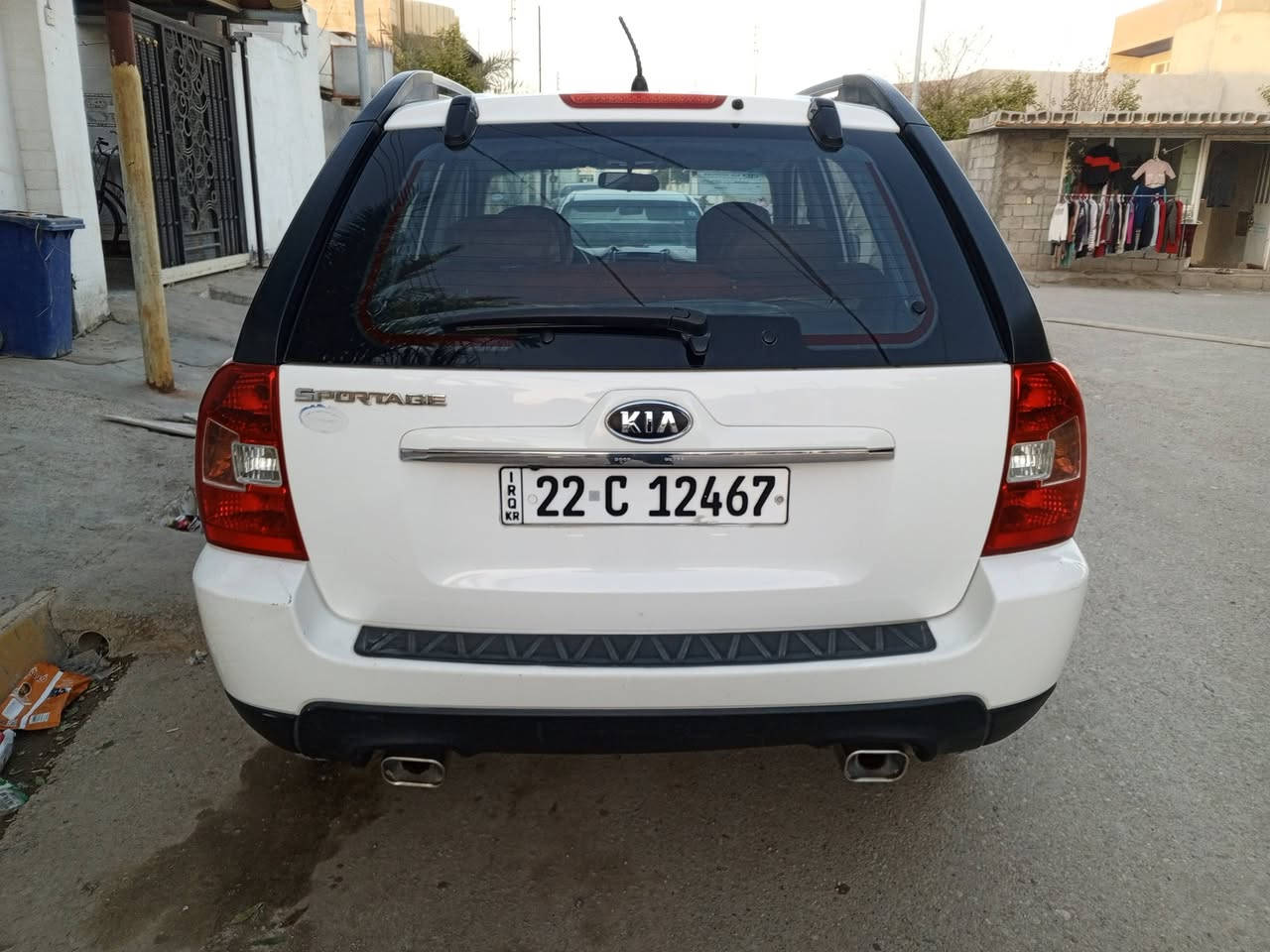 اسبورتج موديل 2009 رقم اربيل انكليزي مكفوله من صبغ من تبديل
بيها بس بارد بالباب سياره جديده تبريد تدفيئه كوله شغل 
كير محرك مكفول 
سياره كامله ماتصرف عليه دينار 
تخم تاير جديد 
باتري جديد 
مكان سياره ديالى كنعان 
***********
