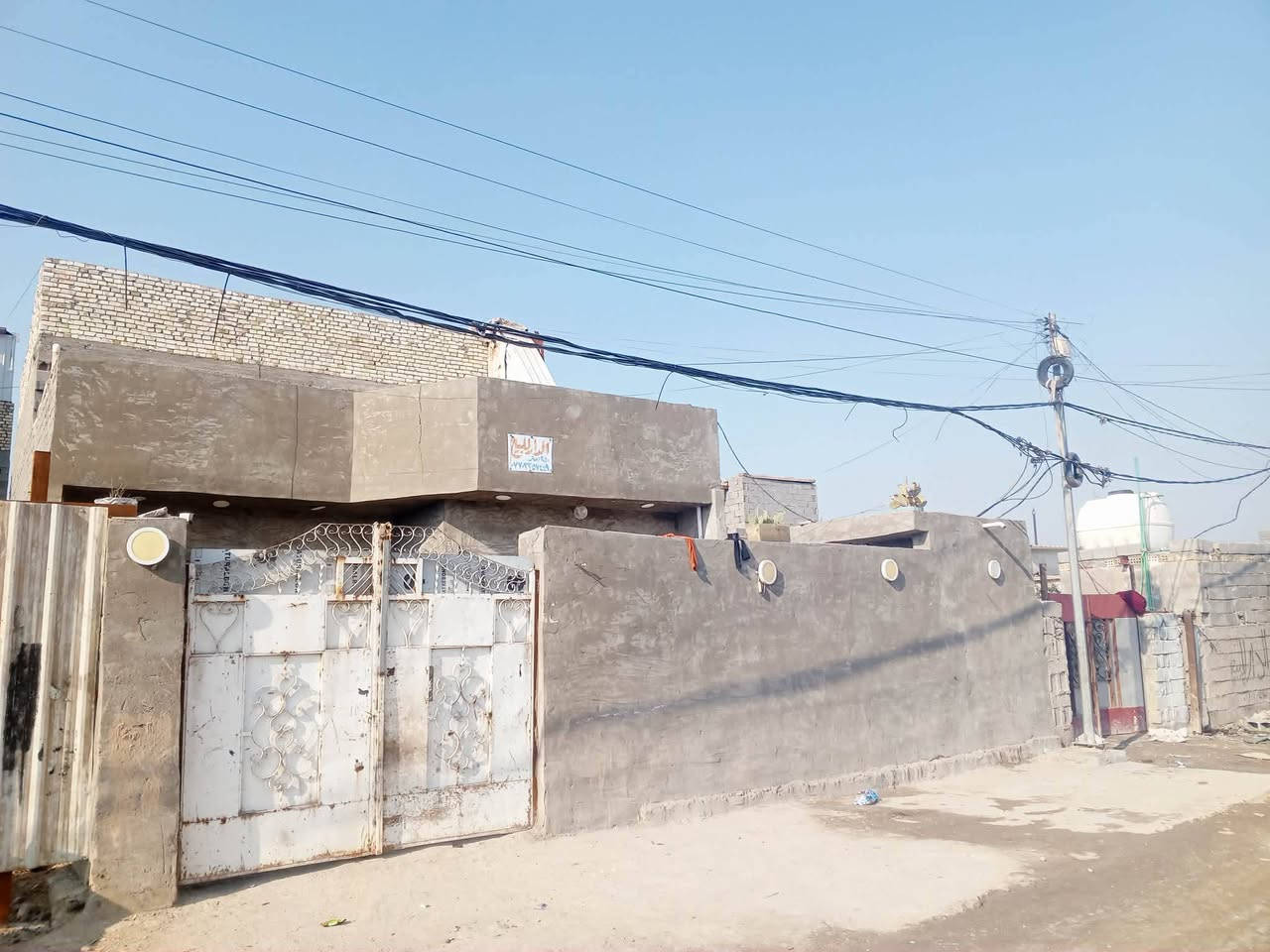 بيت 250في حي الزهرء الستكشافات مامتواجد على فيس هاذا رقمي ***********
