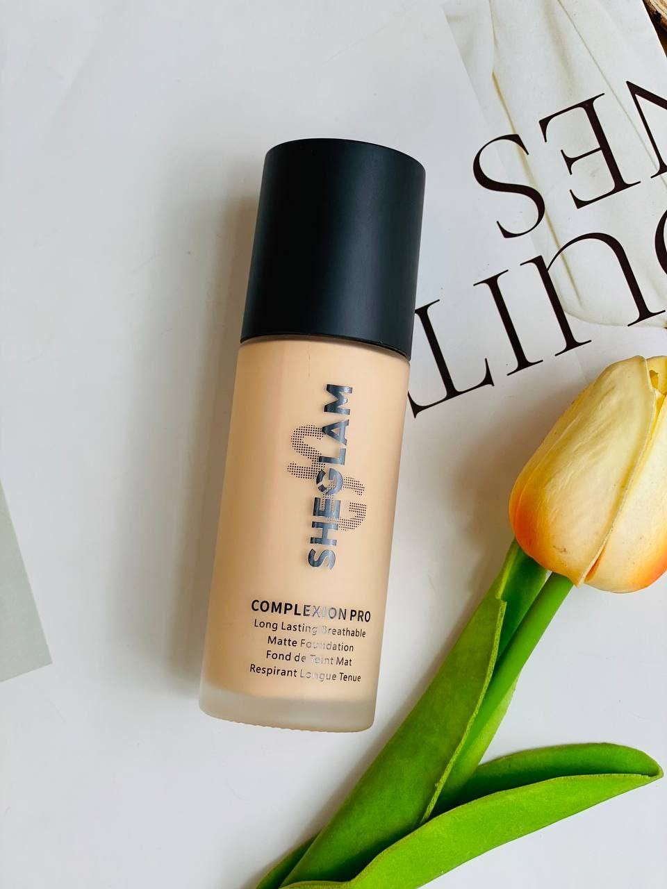 ✨ كريم أساس SHEGLAM Pro Matte Foundation 
فونديشن فول كفر بتغطية عالية ولمسة خفيفة على البشرة، يمنحك مظهر ناعم ومتجانس بدون تكتل أو ثقل.

المميزات:
• تغطية عالية قابلة للبناء
• خفيف على البشرة ولا يسد المسام
• ثابت لحد 16 ساعة
• غير دهني ومناسب لكل أنواع البشرة
• يوحد لون البشرة ويخفي العيوب
• يحتوي على ترطيب يمنع الجفاف
• لا يتأكسد ولا يغيّر لونه
• يعطي مظهر نهائي فريش وناعم

درجات متوفرة:
01 (بيج فاتح) – 02 (حنطي)

المنتج أصلي 💯
السعر:8,000
التوصيل لجميع محافظات العراق 4 الاف فقط 

#شيكلام #SHEGLAM #فونديشن #كريم_اساس #ميكاب_العراق #عناية_بالبشرة #بشرة_ناعمة #تغطية_عالية #ميكاب_يومي #منتجات_تجميل #بشرة_صافية #عناية_نسائية


**إذا كنت صاحب هذا الإعلان وتريد حذفه لأي سبب، رجاءا أرسل رسالة إلى الدعم الفني**