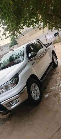 عليكم تيوتا هايلوكس 2017  كويتي مكفول كفالة عامة من كلشي رقم بابل دولي بسمي مكاني نجف الاشرف
السعر 265        ***********
