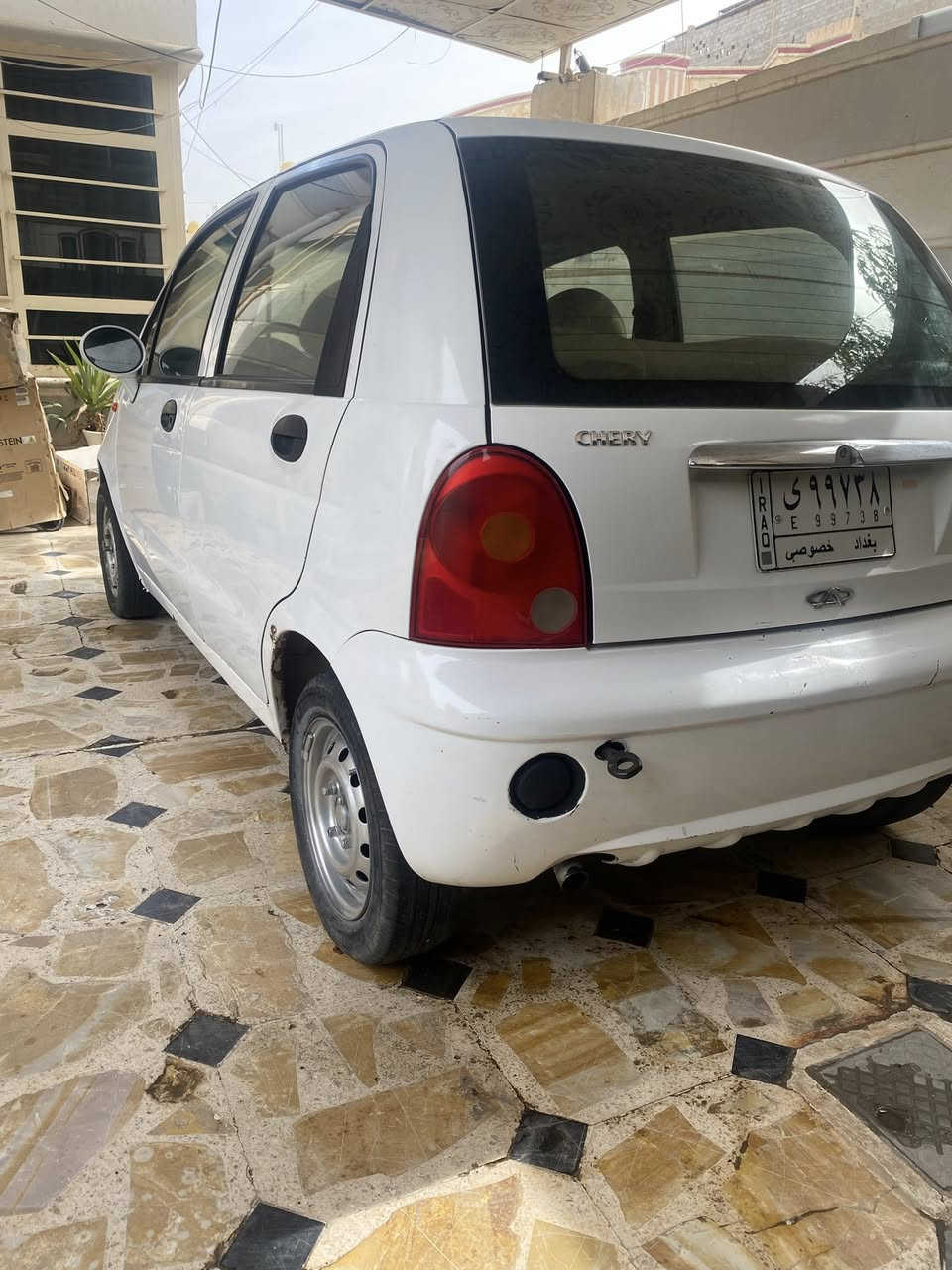 السلام وعليكم
كيو كيو للبيع 
موديل 2013
السياره بسمي سياره كامله 
مكينه كير تبريد 100/100
27 وبيه مجال 

الرقم ***********
