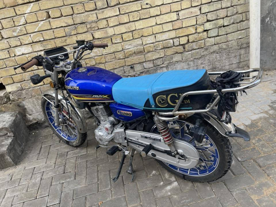 دراجه يرانيه للبيع موديل 25. نضيفه. مكينه 200. برغي مامفتوح بيه   مكانه حي اور للبيع ب 725.


**إذا كنت صاحب هذا الإعلان وتريد حذفه لأي سبب، رجاءا أرسل رسالة إلى الدعم الفني**