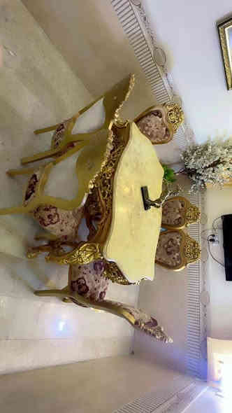 للبيع ميز طعام دمياطي شبه الجديد السعر ٣٥٠ الف وبي مجال بسيط مكان بغداد حي الجهاد الاطباء للإستفسار الاتصال *********** 
Um Abdullah
