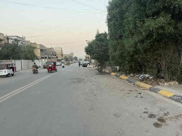 🏡 فرصة لا تعوّض – قطعة أرض تجارية للبيع في الحرية الزراعي / شارع السوداني 🏡
📏 المساحة: 150 متر

📐 الواجهة: 7.5 متر

📏 النزال: 20 متر

📍 الموقع: بغداد – الحرية الزراعي، شارع السوداني

🚗 عرض الشارع: 20 متر

💰 سعر المتر: 1,250,000 دينار

💵 السعر الكلي: 187,500,000 دينار فقط

✨ مميزات الأرض:

• موقع تجاري مميز جداً ومناسب للاستثمار

• جميع الأوراق أصولية ورسمية 100%

• ضمانات قوية:

 • مكاتبة وتعهد خطي رسمي

 • في حال أي تعرض من أي جهة يتم استرداد ضعف المبلغ المدفوع

 • بصمة وختم مكتب مسجل بعمليات بغداد

 • المكتب مجاز رسمياً من عمليات بغداد

 • إقرار محكمة مع صاحب الدونم الرسمي

📞 مكتب الأمين للعقار –

📲 ***********
