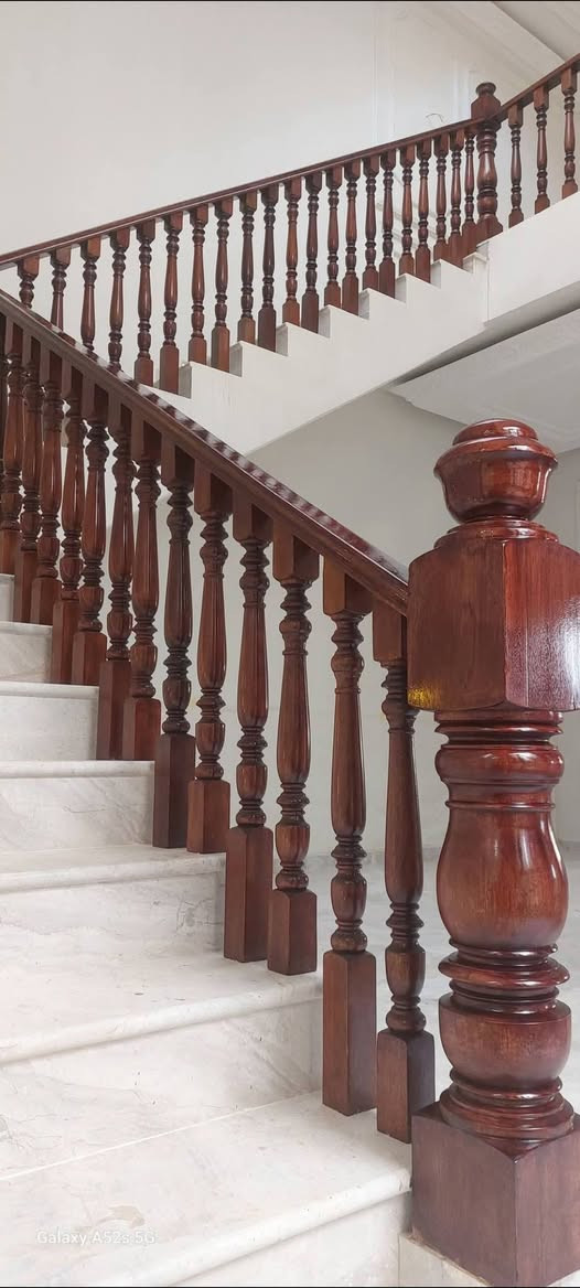 بين أناملك... تولد روائع الخشب
نسعى في [فن الخشب لنجارة العامه] لتحويل الخشب من مجرد مادة إلى قطعة فنية تروي قصة. نمزج بين التراث الأصيل والتقنيات العصرية لنقدم لك محجرات خشبية تجمع بين متانة الصنع وجمال التصميم.
نحن لا نصنع أثاثاً فحسب... بل نصنع ذكرى تبقى."

نبذه عن عمل محجرات بأجود انوع خشب جاوي زان سنديان صاج  موديلات حديثه ونماذج عصريا متطوره بدزاين عصري وحديث 
                      ( بأسعار تنافسيه )🤩🤩
للطلب والاستفسار على صفحتنا 
يرجى مراسلتنا على الخاص
اوالاتصال📞
***********
العنوان الانبار الرمادي 
نعمل في جميع محافضات العراق
 #عمال_خشبيه #نجارة #محجرات #ديكورات
