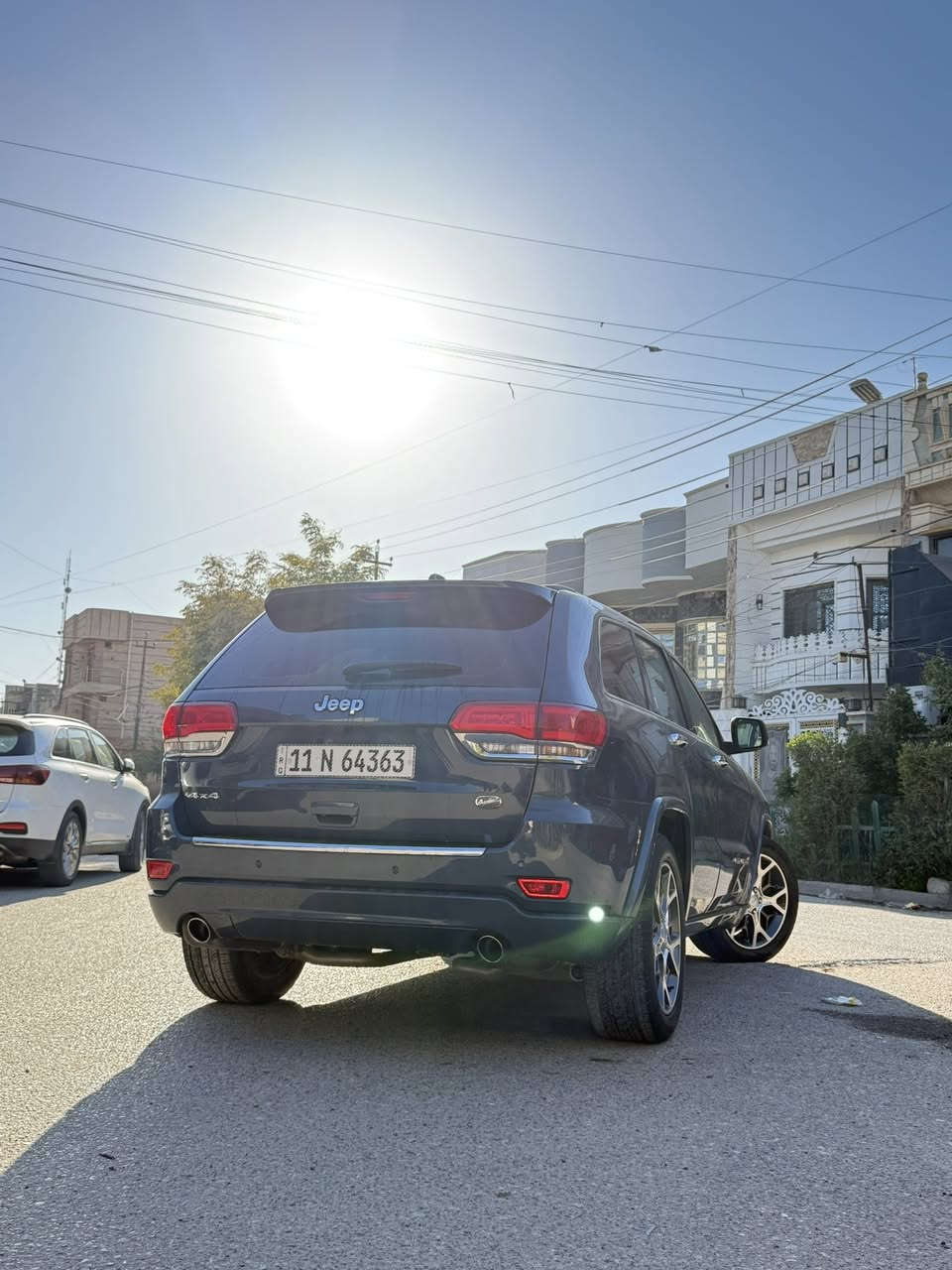 سلام عليكم
جيب اوفر لاند 2020 
مكفوله كفاله عامه 
فول مواصفات جكات بنوراما 
ماشيه 70 الف كيلو
سيارت جديده معنى الكلمه
 لون السياره مميز تخم تاير جديد
سياره كامله اي نقص مابيه
وال افر لاند معروف مواصفاته فول
السعر 310 وبيه محال حق الجيه
مكان السيارت چكوك قرب الكاظميه بغداد
سياره نظيفه استخدام بيت 
***********
