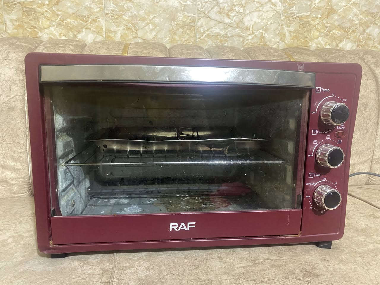 الاوفن للبيع ب ٣٠ قفل شغال شرط الفحص***********
