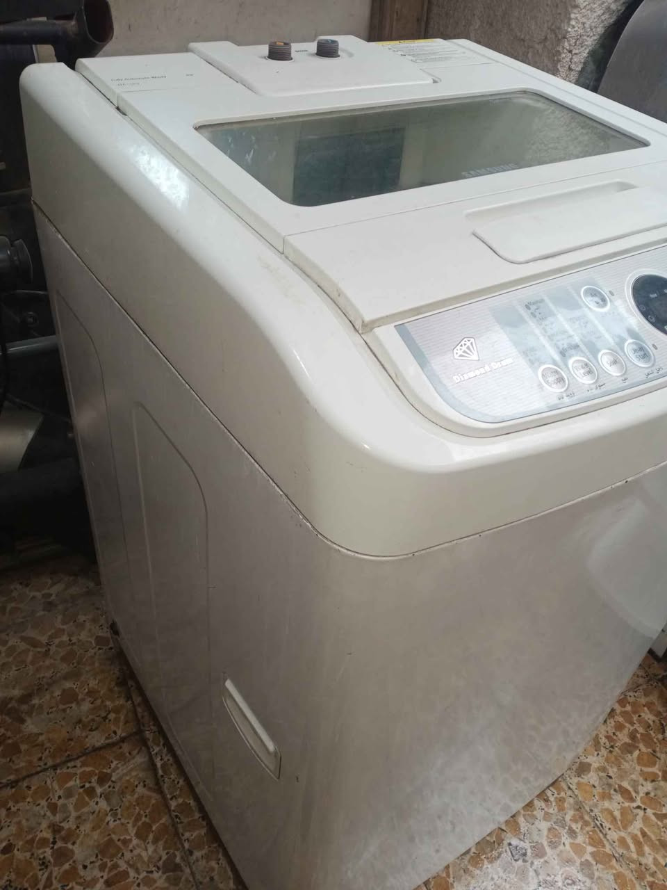 غساله سامسونج 15 كيلو شغاله وبلاديه على الشركة يوجد توصيل 
*********** بغداد, العراق
