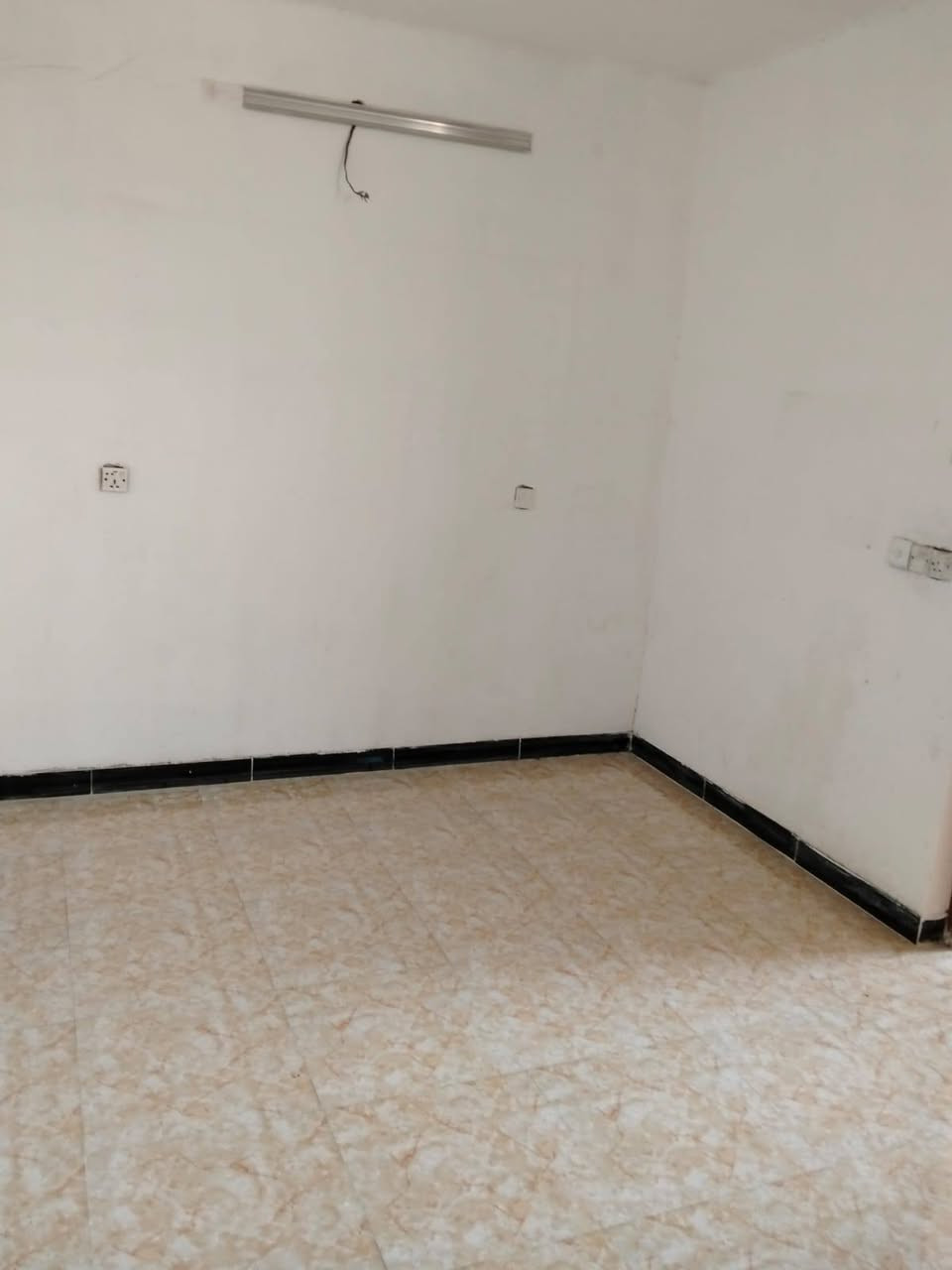 للبيع ٥٠ متر طابقين كرارة دجلة شارع ١٥ قريب السريع  طابو صرف


**إذا كنت صاحب هذا الإعلان وتريد حذفه لأي سبب، رجاءا أرسل رسالة إلى الدعم الفني**