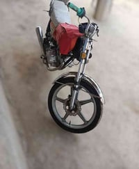 دراجه لبيع سيفان محرك خير من الله دراجه نقصه بس كرهبائيات وضفيره عنوان...