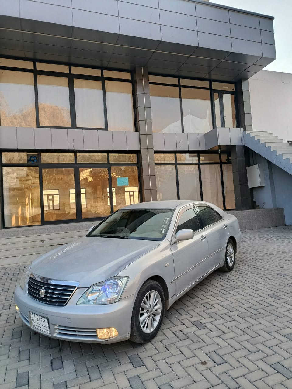 شاهینە بەحری ۲۰۰٥ بڕاوە ناو زەرد
کامل مەسرەف 
بێدەعمو لێدراوی بێ چاڵو شخوت 
بێ تەقەو ڕەقە 
هەردوو جامی هەڵگیراوە تەبریدی سادو گەرمی بەشەرت 
چوار تایەی لۆکی لەژێرە 
دو پارچە بۆیاخی ئەو روپای هەیە بێ ناو گرتن 
سعری ٤٥ گەڵاو معامە 
شوێن سەیدسادق ***********
ئەدمین
