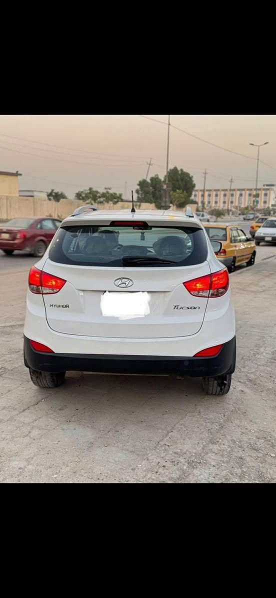 للبيع
للأستفسار ***********
السعر بلاش بلاش 129 قفل قفل 

توسان موديل 2013 خليجي 

كير مكينة مكفولات 

صدر امامي خلفي جديد 

تخم تاير نظيف 

السياره مكفولة من الصبغ 

البنيد مفتوحة فقط البراغي يطلع مبدل بلادي بلسونار 

رقم اربيل بسمي 

مكان السيارة ديالى بعقوبة
